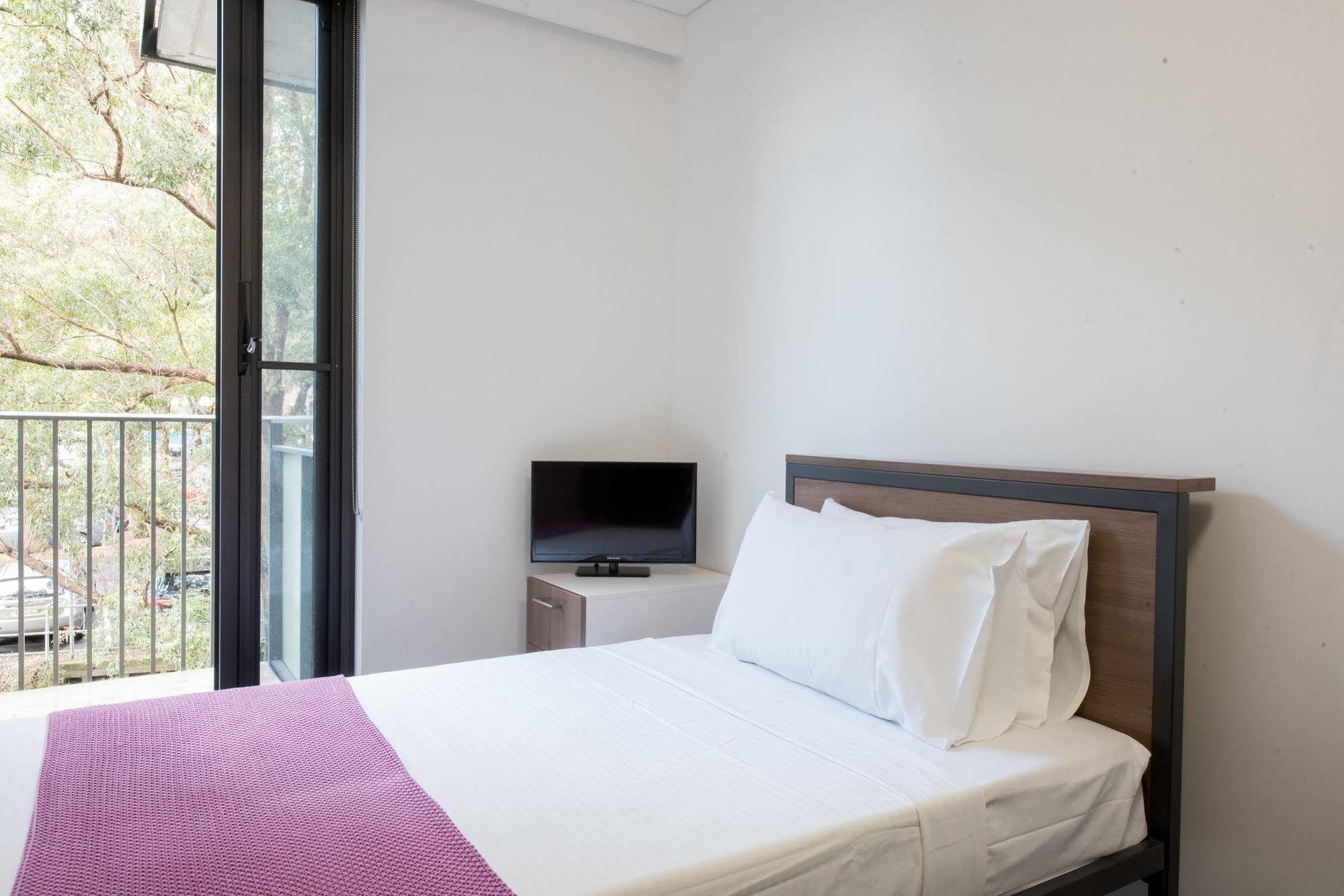 Racecourse Space Pop Up Randwick Экстерьер фото