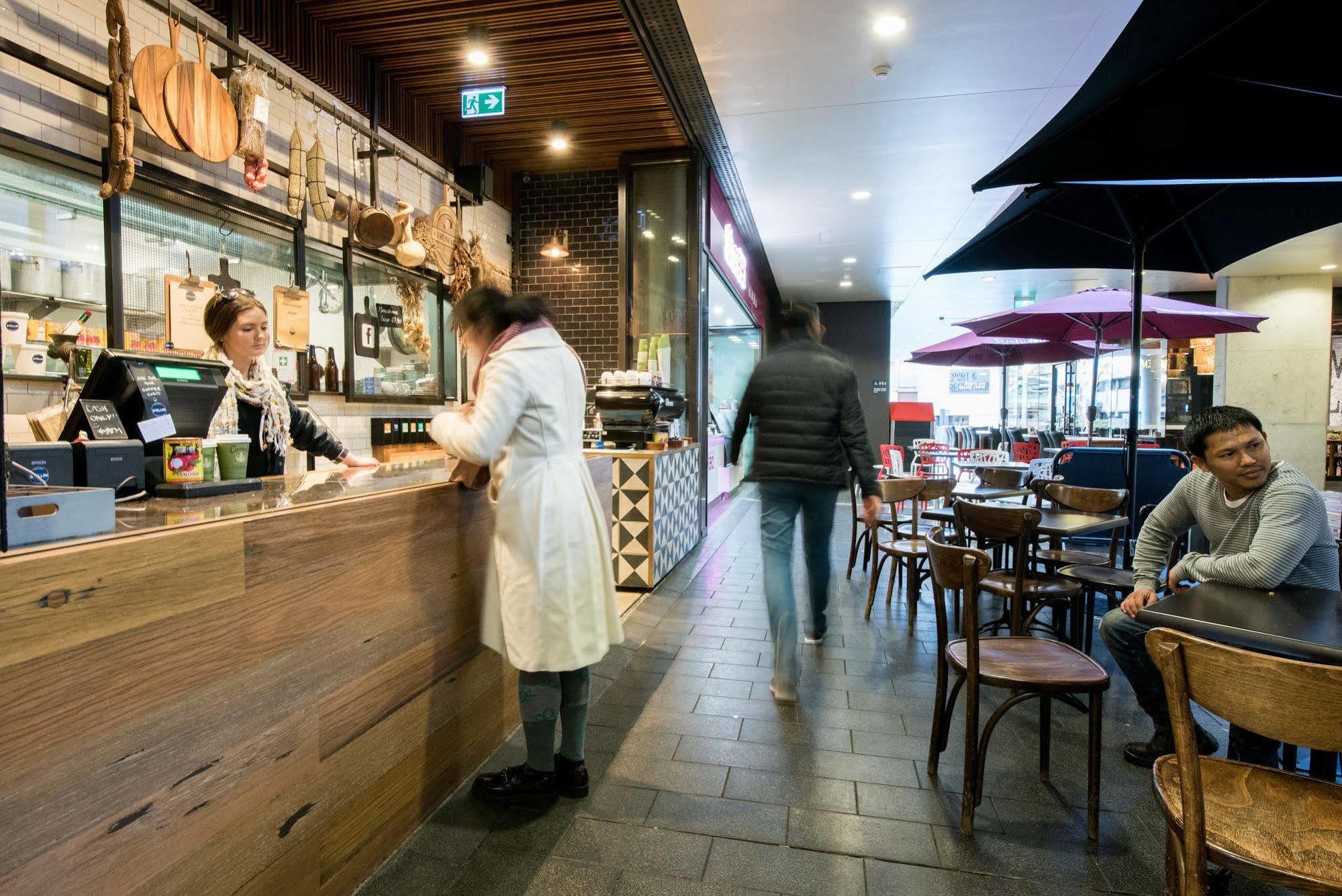 Racecourse Space Pop Up Randwick Экстерьер фото